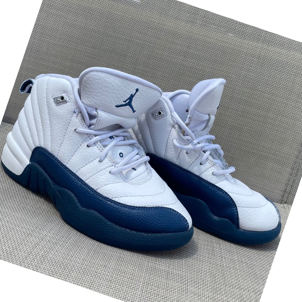 Jordan Retro 12 French Blue White Kids Basketball Sneakers 151186-114 Size 1.5Y